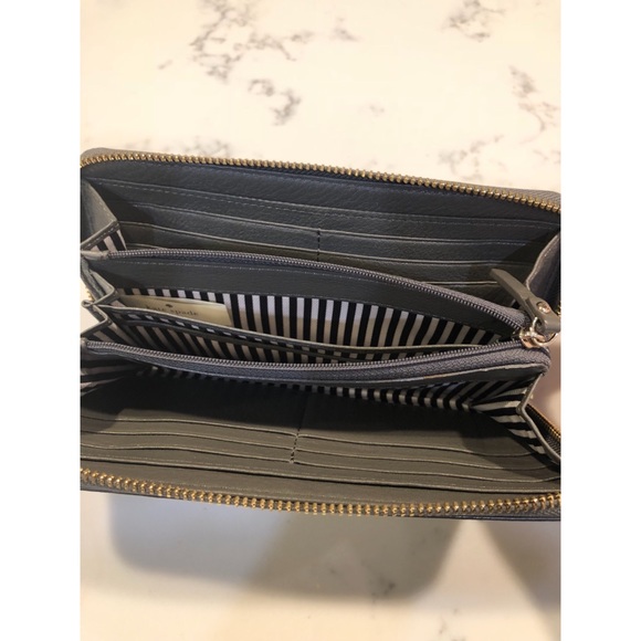 Kate Spade Cobble Hill Lacey Wallet - Picture 6 of 7